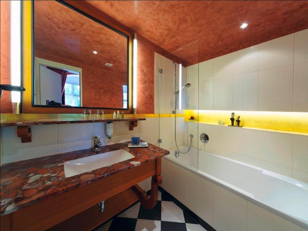 Romantik Der Adelshof 4*